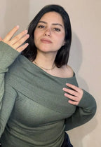 Off-Shoulder Pullover 