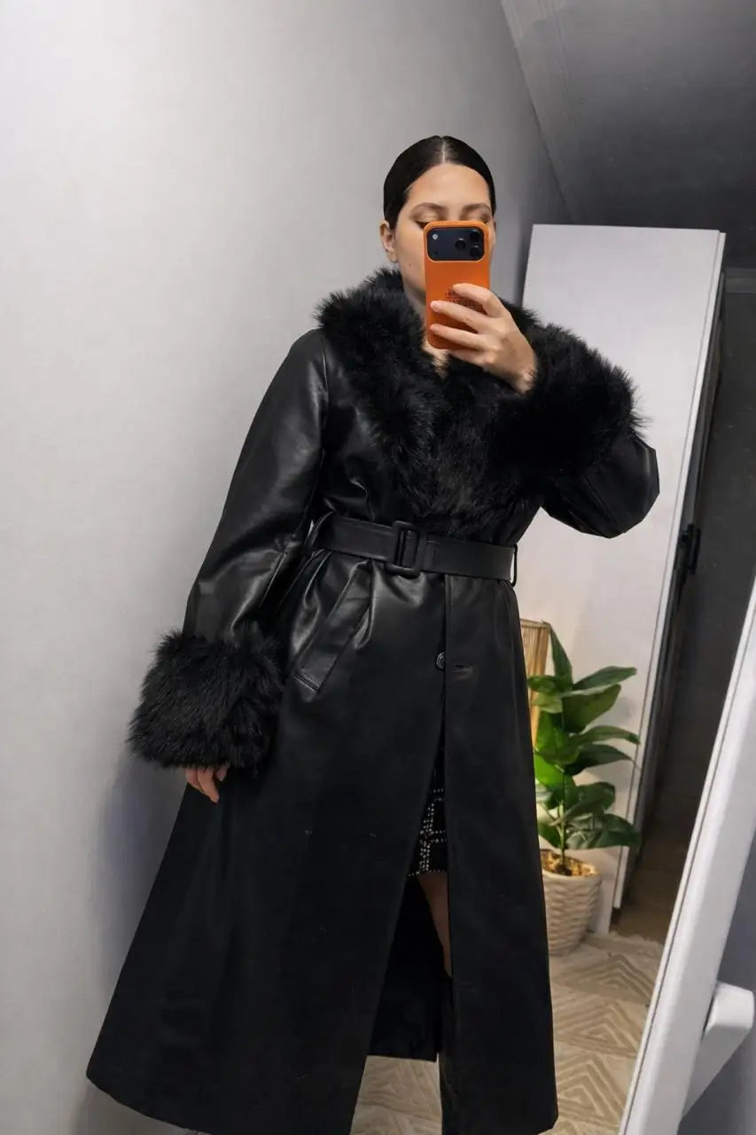 Leather elegance coat
